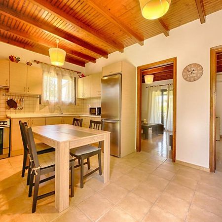 Cozy Family Friendly Apartment With Large Garden Close To Beaches - Dirella Kynopiástai Buitenkant foto