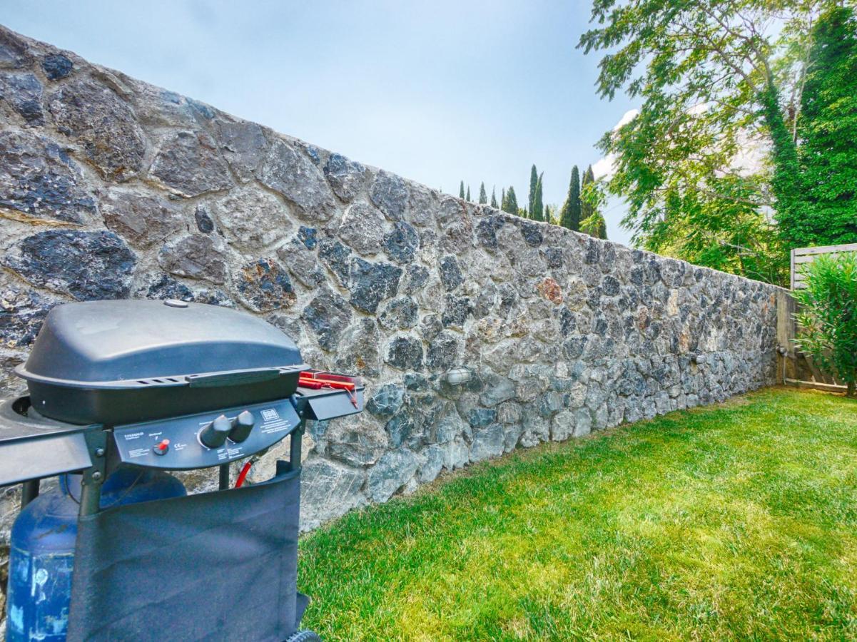 Cozy Family Friendly Apartment With Large Garden Close To Beaches - Dirella Kynopiástai Buitenkant foto