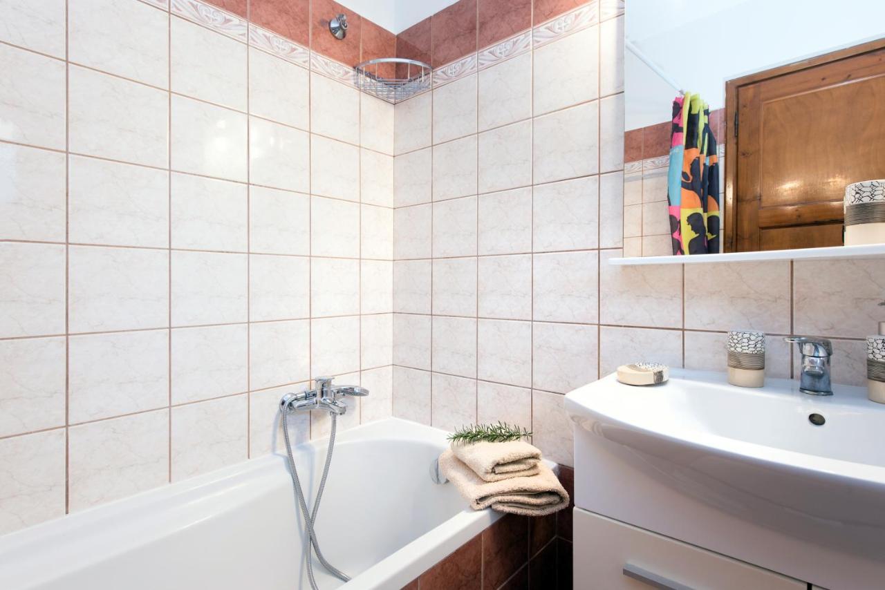 Cozy Family Friendly Apartment With Large Garden Close To Beaches - Dirella Kynopiástai Buitenkant foto