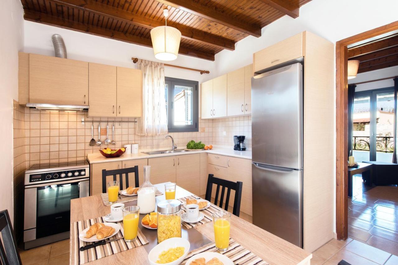Cozy Family Friendly Apartment With Large Garden Close To Beaches - Dirella Kynopiástai Buitenkant foto