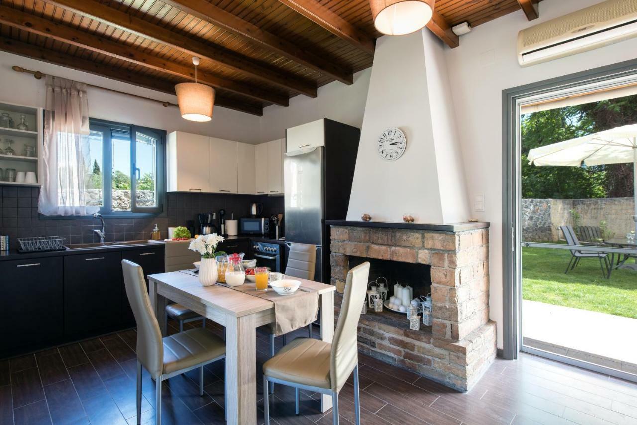Cozy Family Friendly Apartment With Large Garden Close To Beaches - Dirella Kynopiástai Buitenkant foto